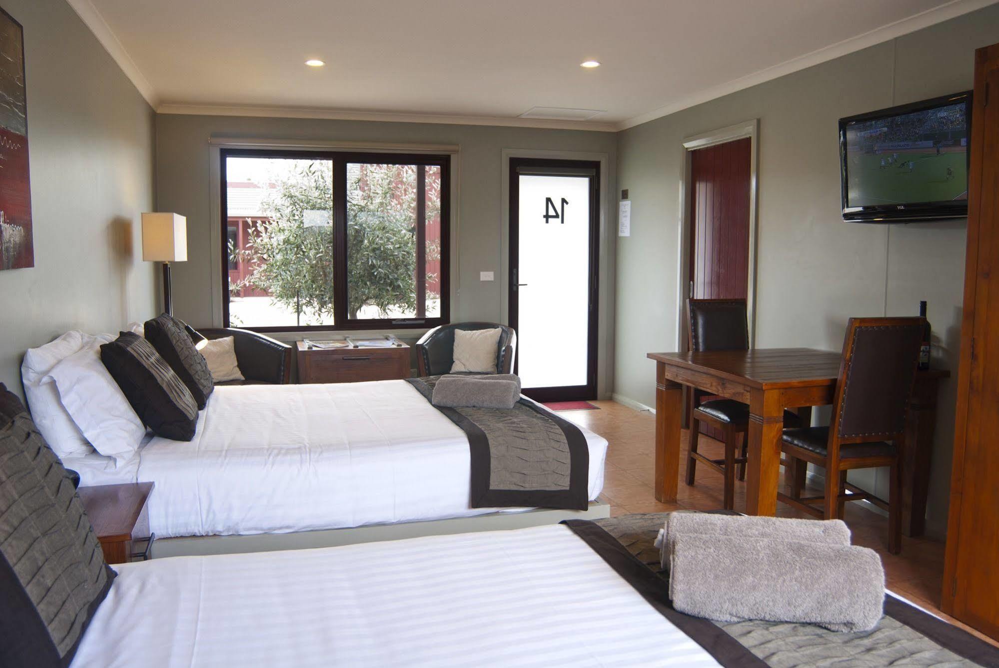 Bairnsdale Motel Kültér fotó